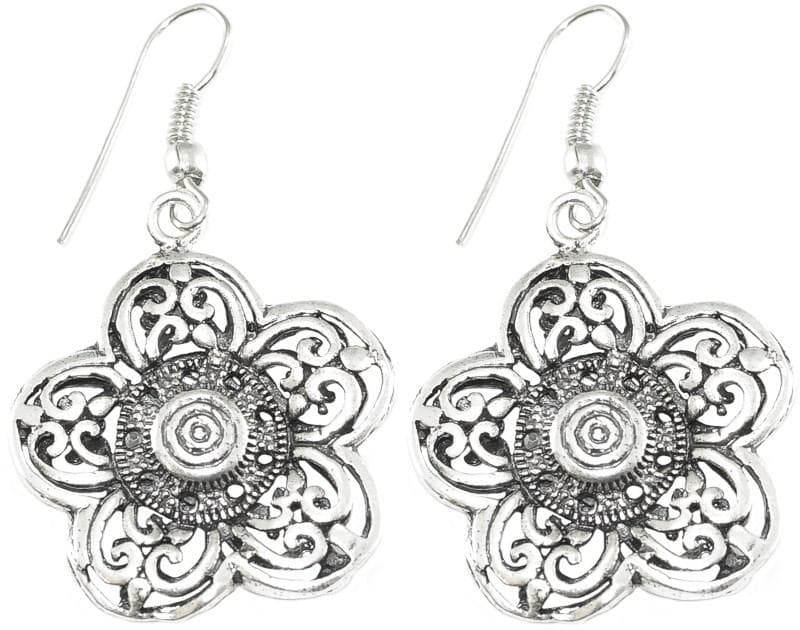 Bohemiska Retro Örhängen - Blommor i Silver Färg & Etniskt Mönster
