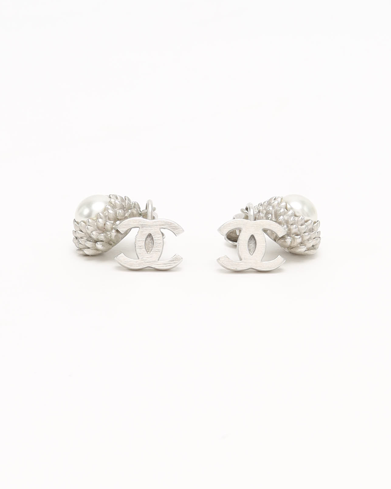 CHANEL Coco Mark Dangling Clip-on Earrings