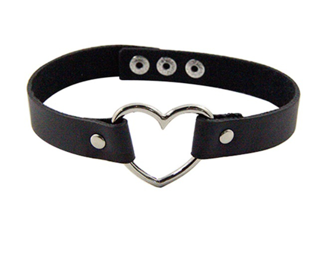 Choker - SVART - Hjärta - Goth Rock Punk Rollspel Vegan