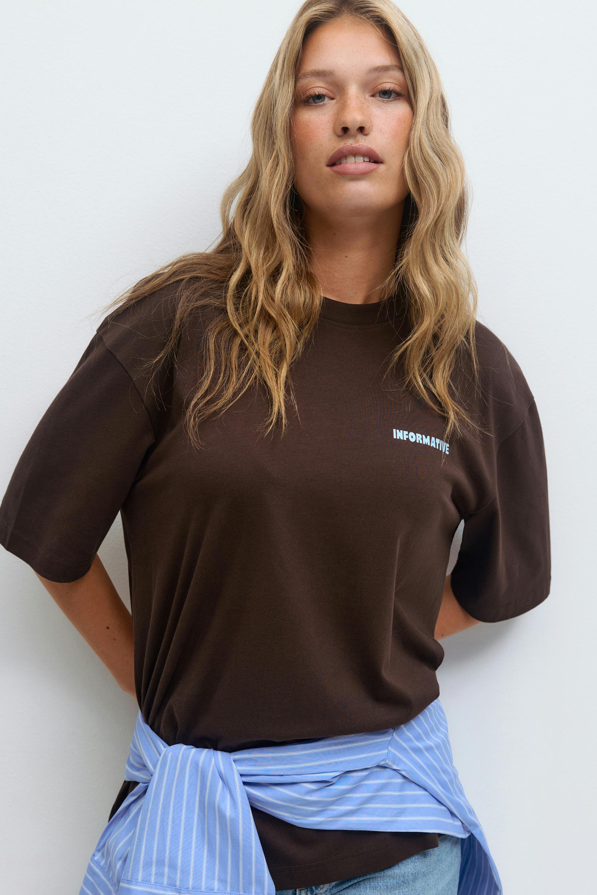 product-option-gina-tricotprinted-oversized-teet-shirts-med-tryckbrunxldam-gina-tricot