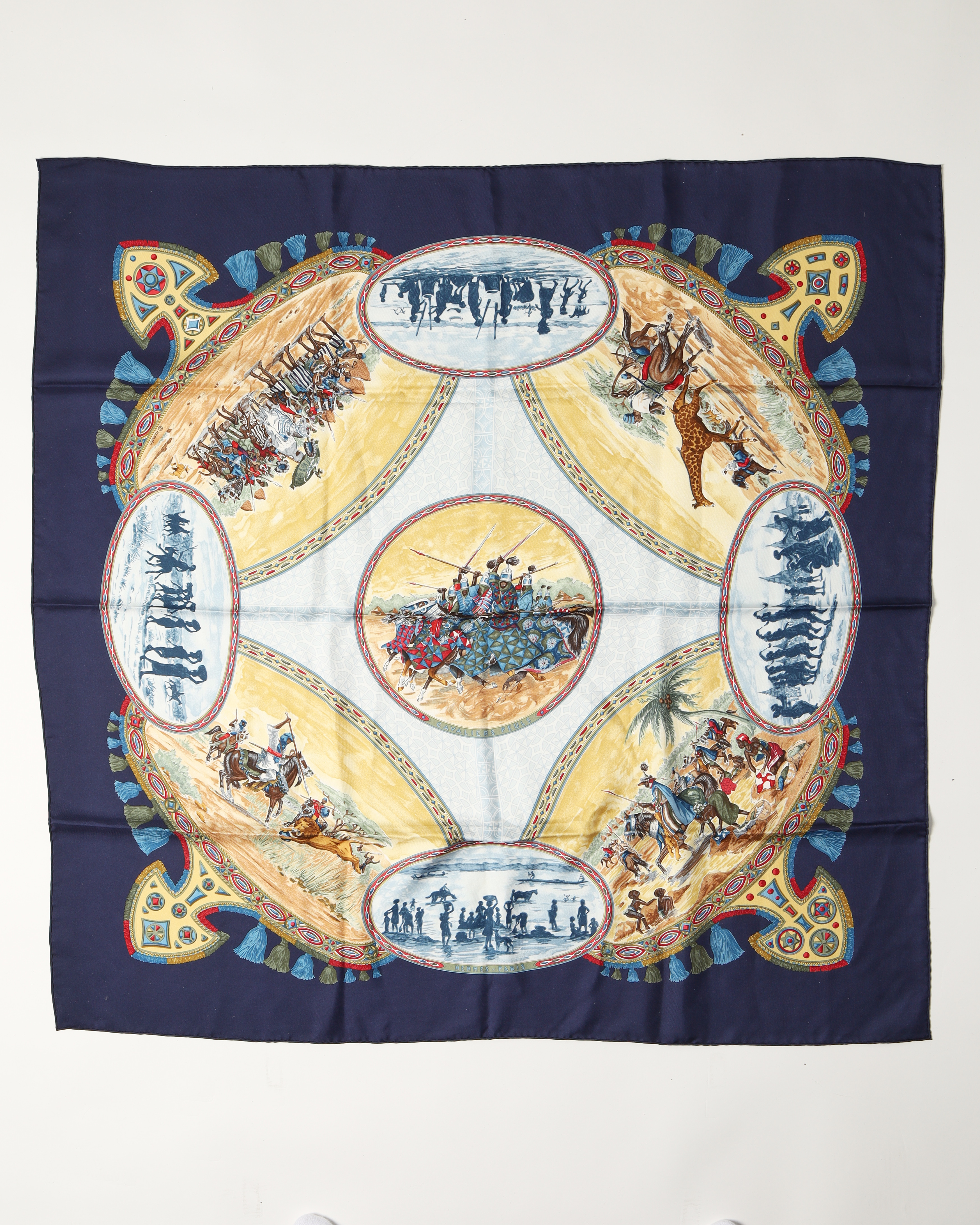 HERMÈS Carré 90 Cavaliers Peauls Silk Scarf